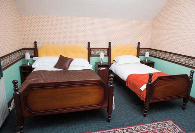 Creeve House Inn bedroom